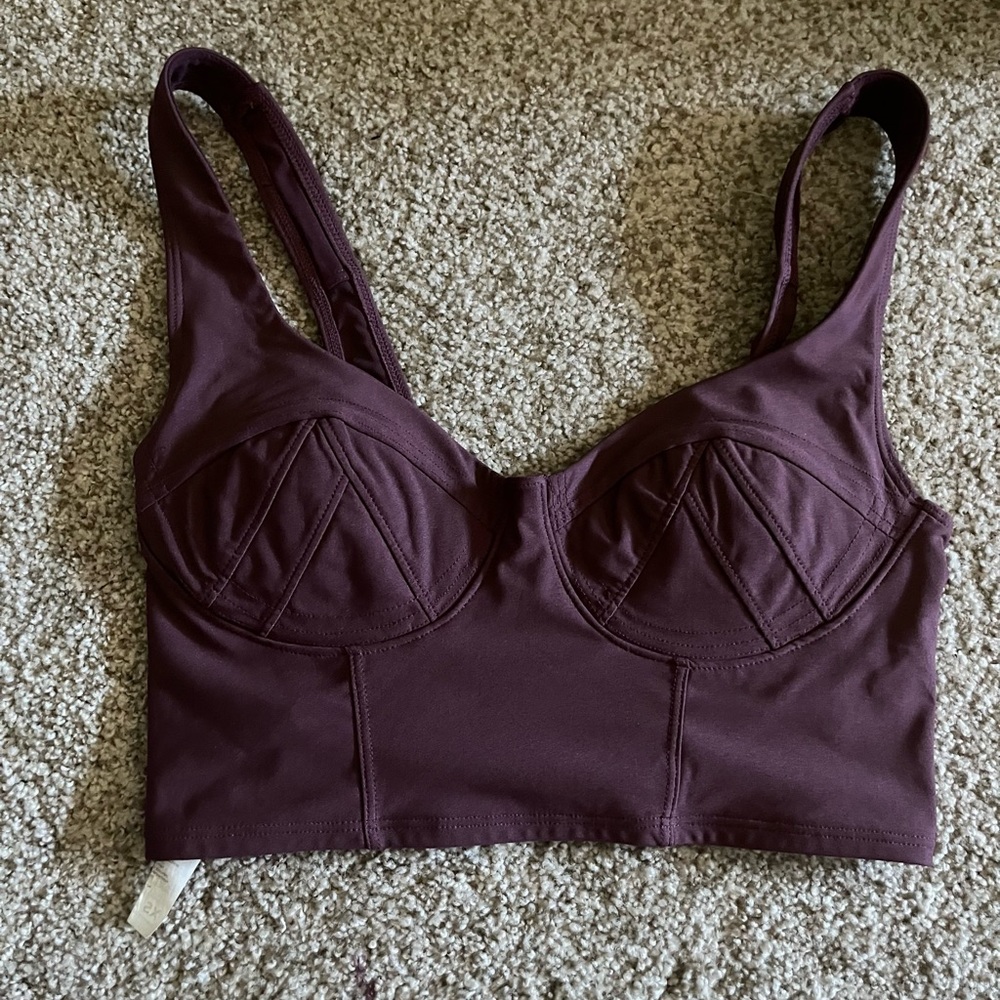 XS Fabletics Plum Light Support Sports Bra